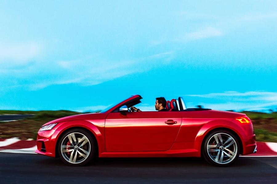  Audi TTS Roadster (8S) 2016 года  (LA) (фото 24 из 27)